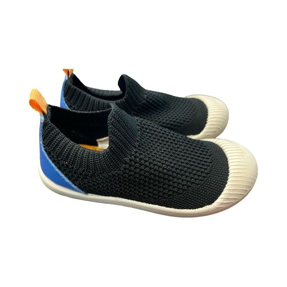 EUC Toddler Black Knit Slip-On Shoes Size 10 - Picture 1 of 4